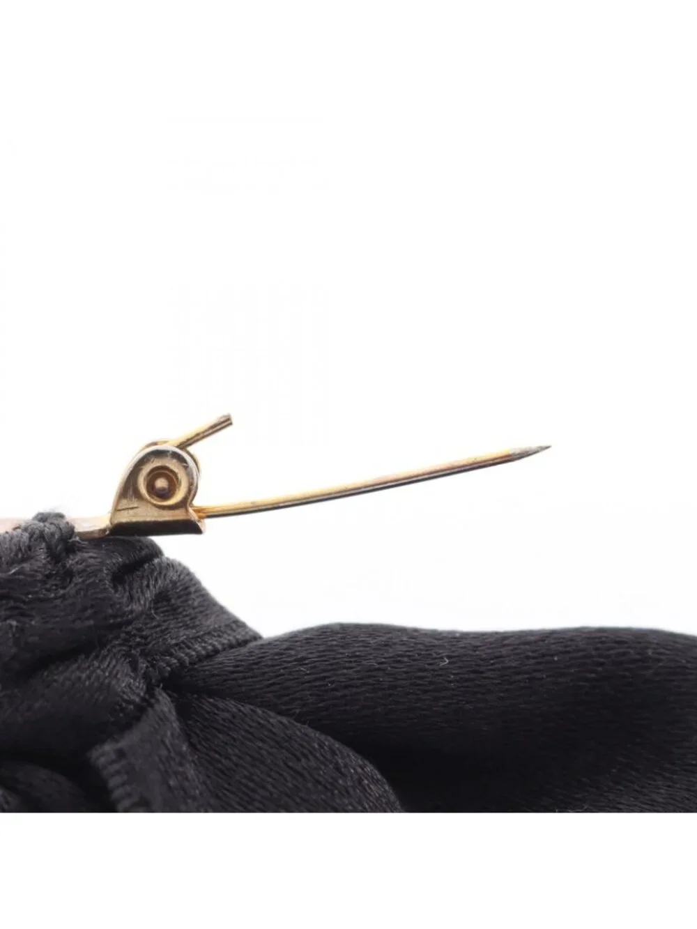 Chanel Brooch Ribbon Medallion